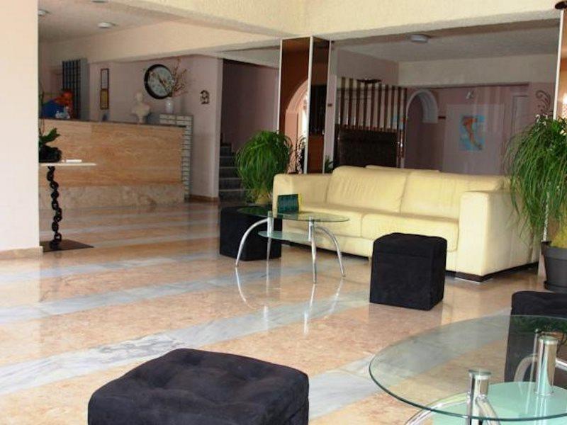 Victoria Hill 3* Dassia (Corfu)