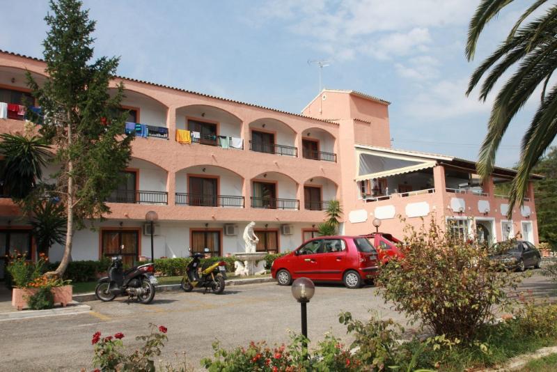 Victoria Hill 3* Dassia (Corfu)